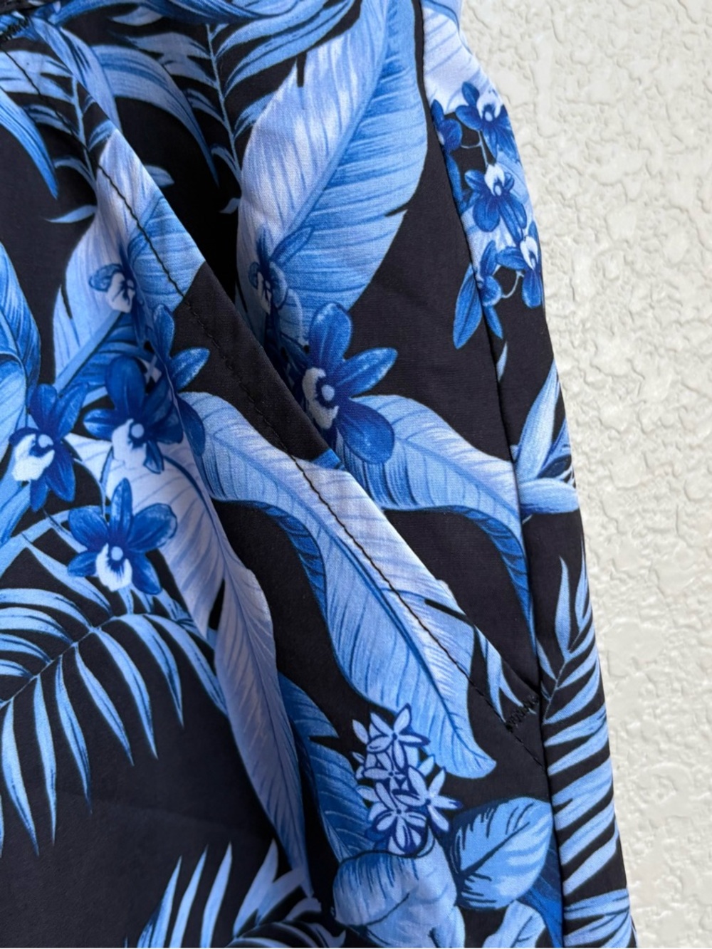 Tommy Bahama Blue Tropical Floral Swim Trunks Board‎ Shorts Men’s XL - Picture 5 of 7